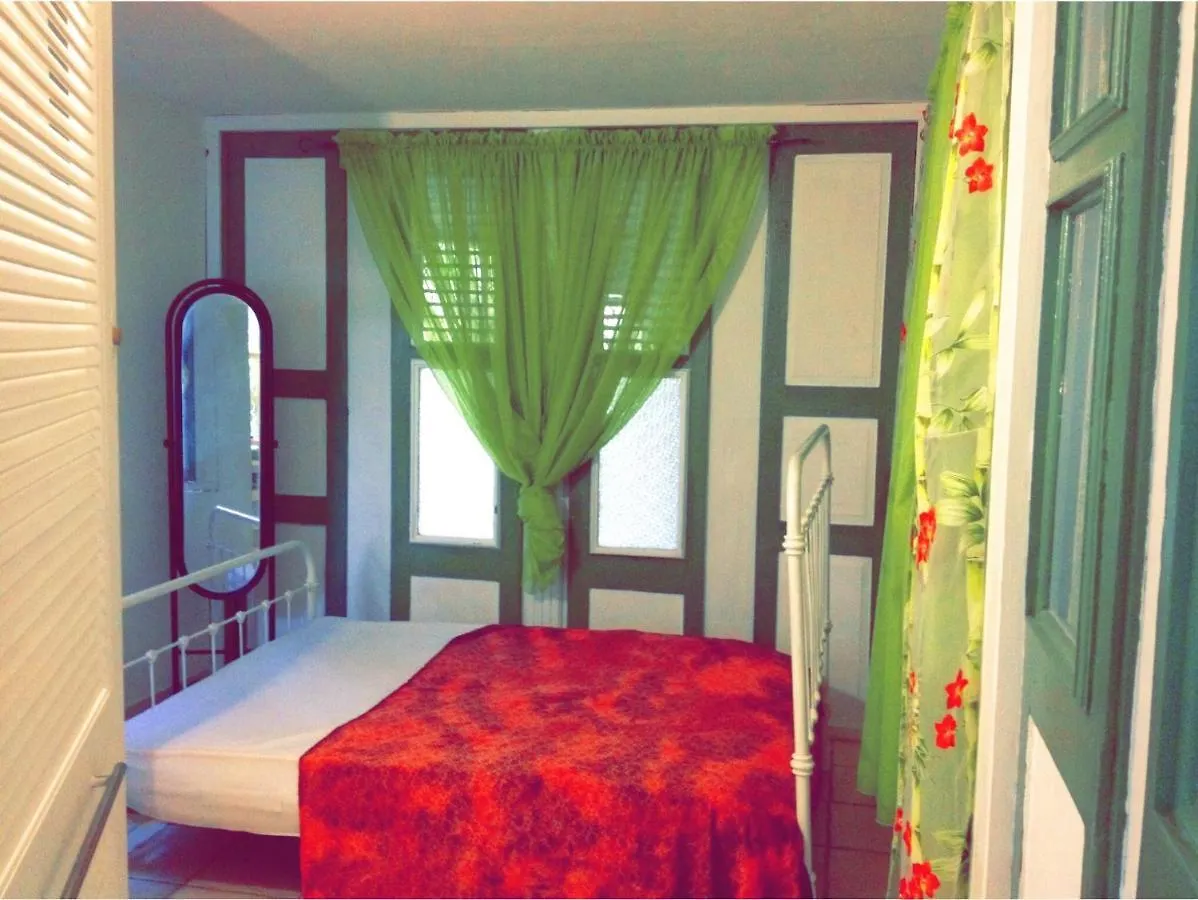 Holiday home Besson, Maison De Caractere Villa Le Gosier  Guadeloupe