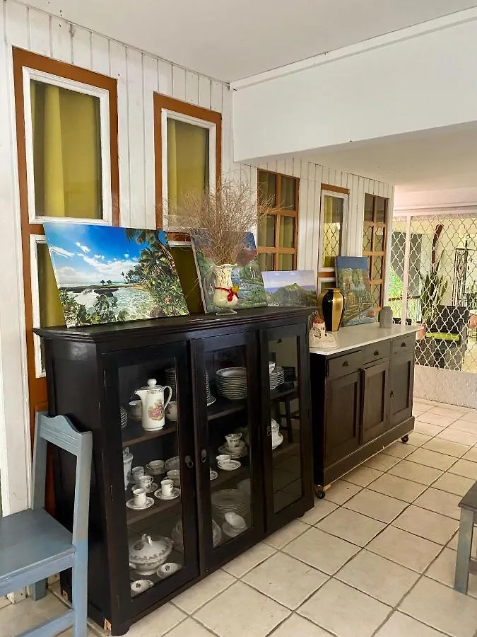 Besson, Maison De Caractere Villa Le Gosier  Holiday home