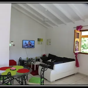 Le Plaisir Le Gosier (Grande-Terre)